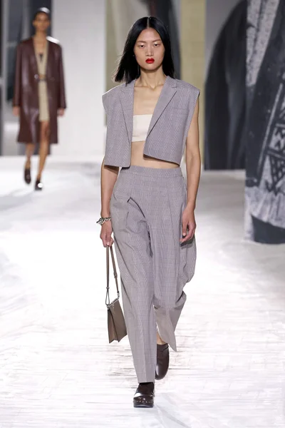 Look 26